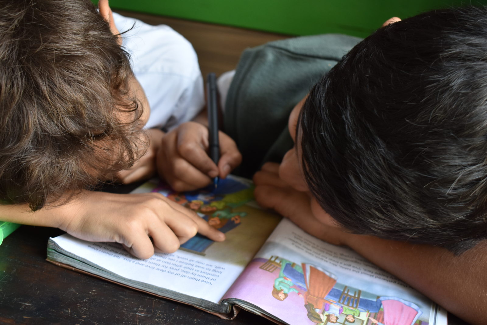 Escuela de Padres: Crea experiencias memorables para reforzar destrezas educativas en casa.